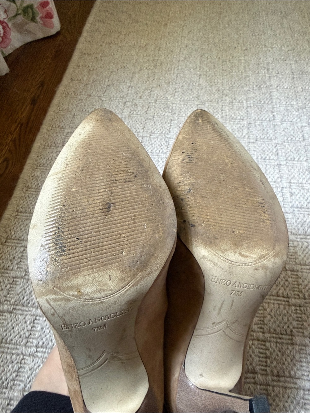 Enzo Angiolini Taupe Suede Pointed-Toe Heels with Back Bow - Picture 4 of 7